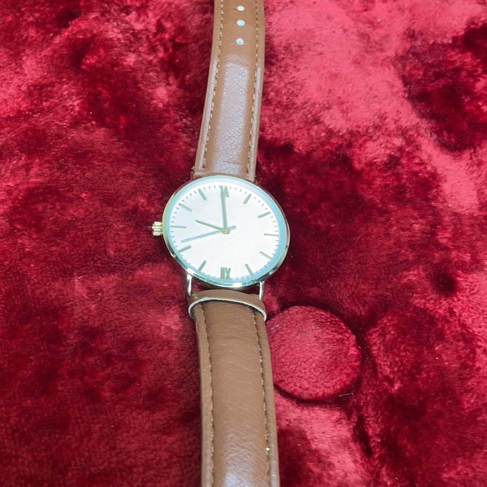 watch - Picture 2 of 3
